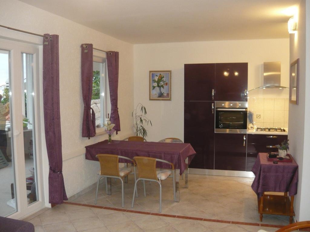 Apartments Luka Sevid Ngoại thất bức ảnh