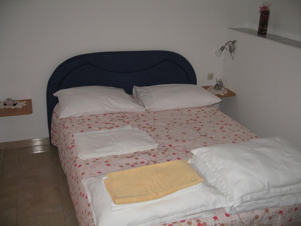 Apartments Luka Sevid Ngoại thất bức ảnh
